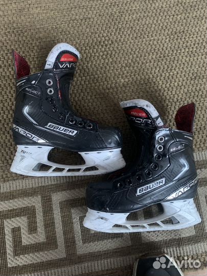 Хоккейные коньки bauer