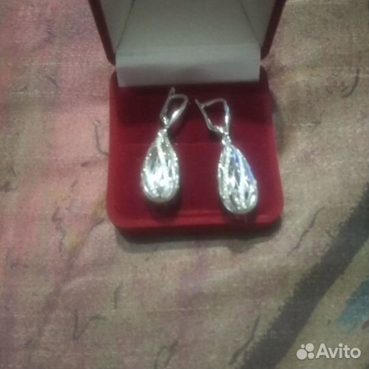 Серьги белое золото