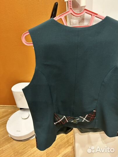 Школьная форма. Жилетка для девочки