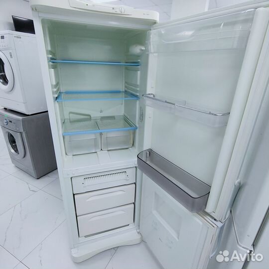 Холодильник indesit NO frost