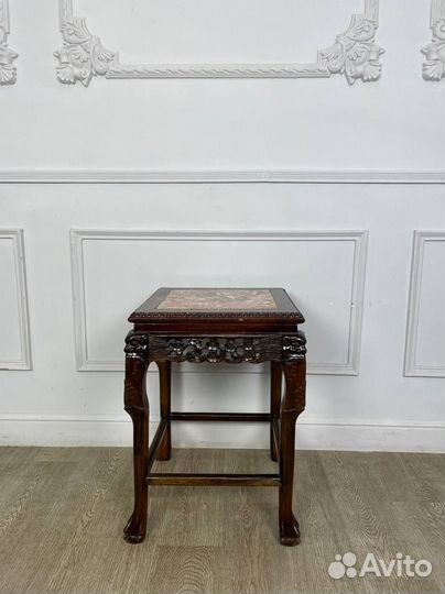 Столик в стиле Шинуазри