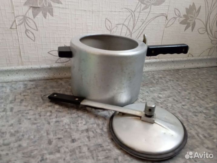 Скороварка минутка СССР, утятница чугун