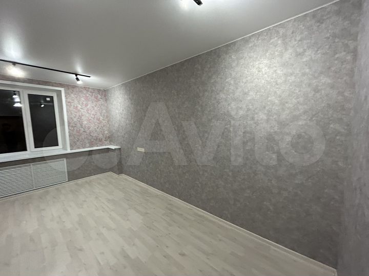 Комната 19 м² в > 9-к., 1/2 эт.