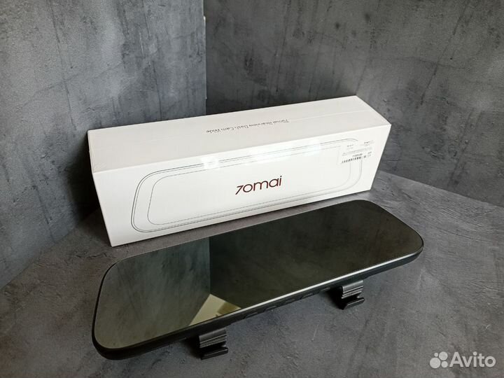 Автомобильный видеорегистратор 70mai Rearview Dash