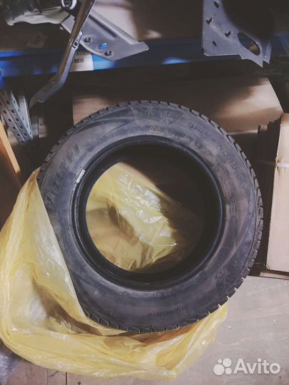 Viatti Brina Nordico V-522 215/60 R16 95T