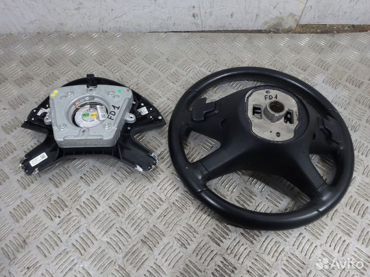 Руль Mercedes 212 в сборе с подушкой