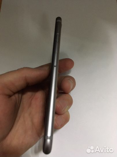 Телефон iPhone 6