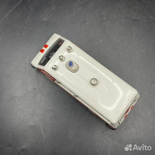 Модель моделька 1:43 RAF 2203 скорая медицинская