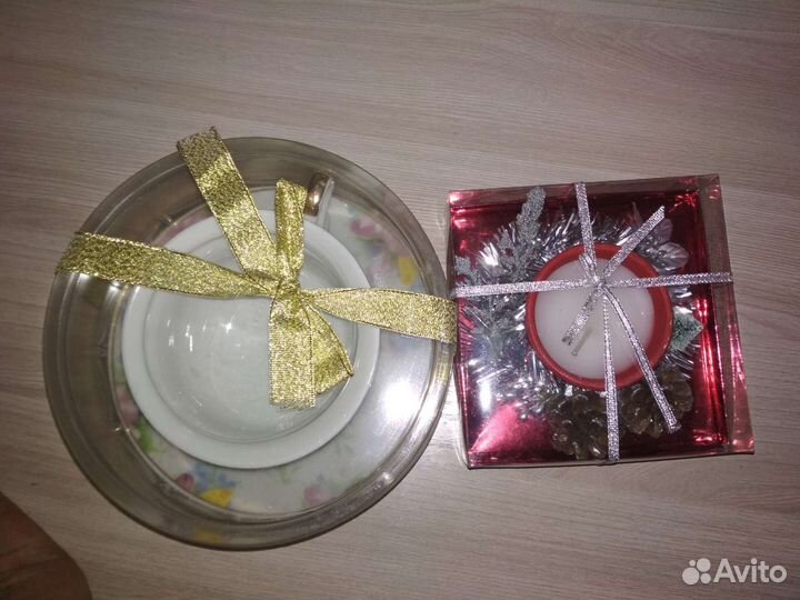 Новогодняя свеча и чашка