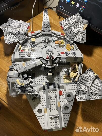 Lego Star Wars 75257 Сокол Тысячелетия