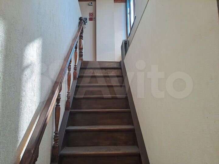 Продам помещение свободного назначения, 215.5 м²