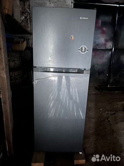 Холодильник почти новый