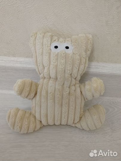 Игрушки и аксессуары для собак и кошек