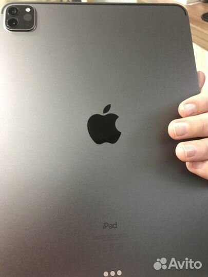 Продам iPad Pro 11 2020 или обмен на MacBook на m1