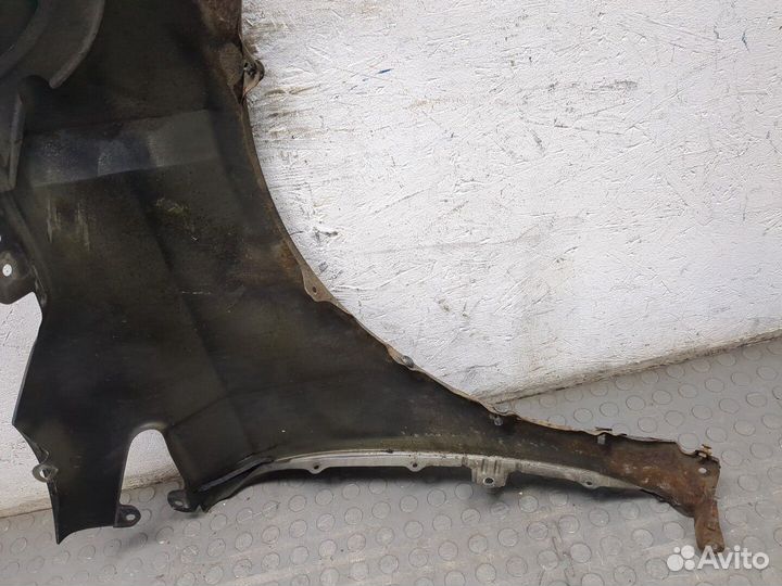 Крыло левое переднее Toyota Avensis 3, 2009