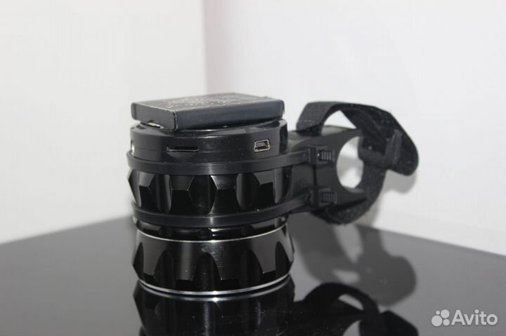 Беспроводная колонка с креплением