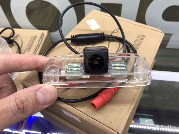 Камера заднего вида Subaru