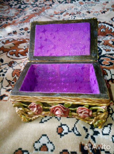 Шкатулка для украшений