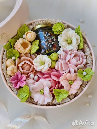 Подарок на День Матери, зефир, шоколад