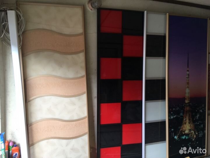 Двери для шкафов купе, с выставочного образ