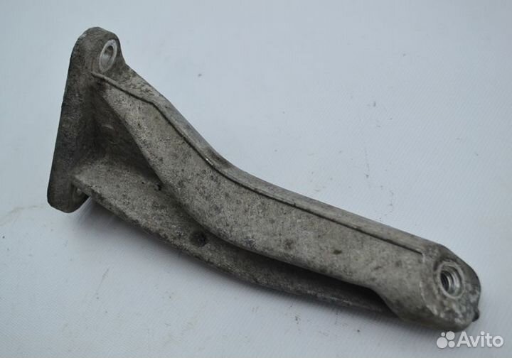 Кронштейн охлаждающего радиатора scania G-series