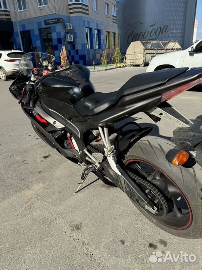 Yamaha YZF-R6 2006 Г.В