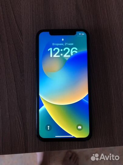 iPhone X, 64 ГБ