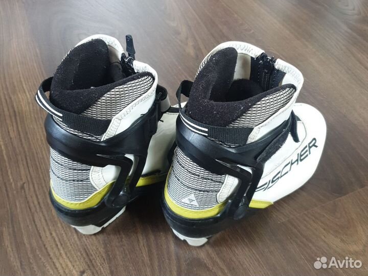 Лыжные ботинки fischer коньковые 37 NNN