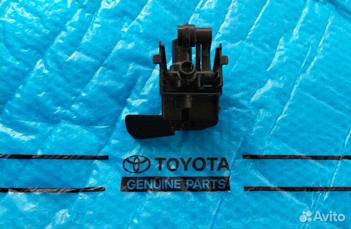 Форсунка Тойота Королла 150 Б/у