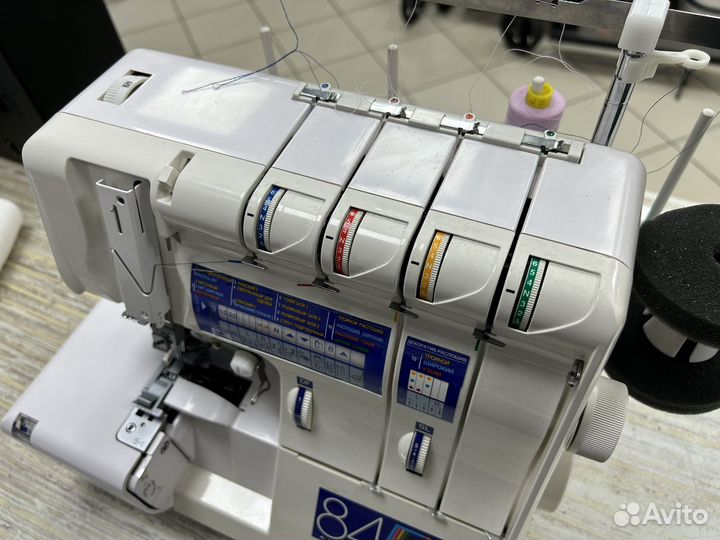 Коверлок Elna 845