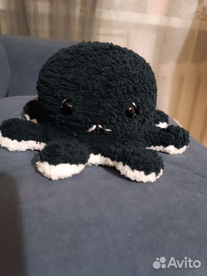 Игрушка вязаная, ручная работа. Осьминог