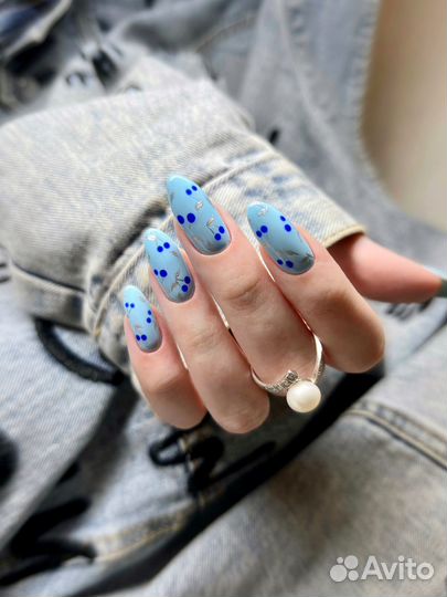 Маникюр педикюр