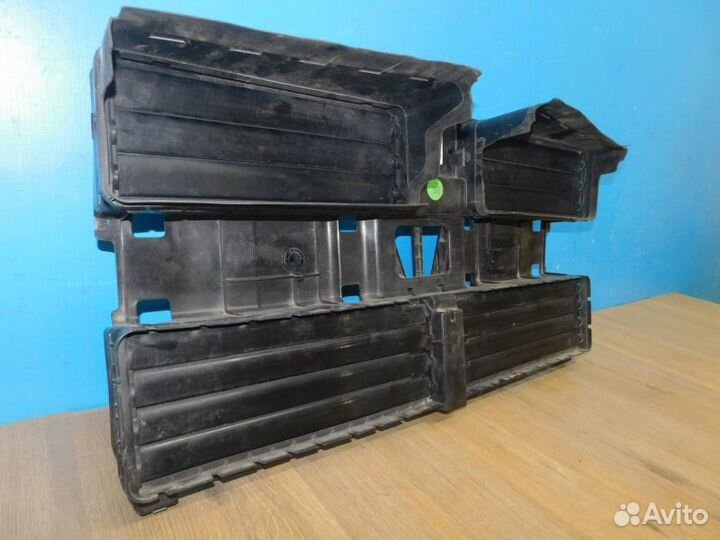 Дефлектор радиатора Geely Tugella 2020-2022