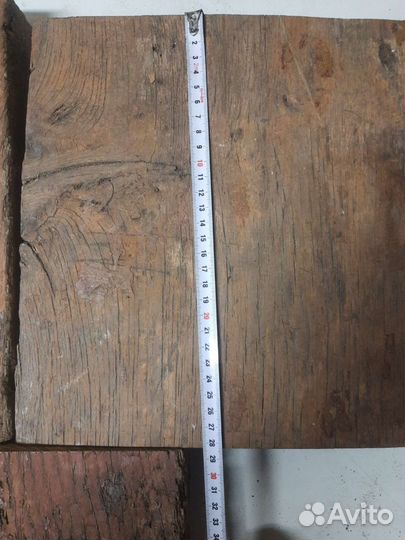 Обрезки старой дубовой доски.Толщина 40+шир20+