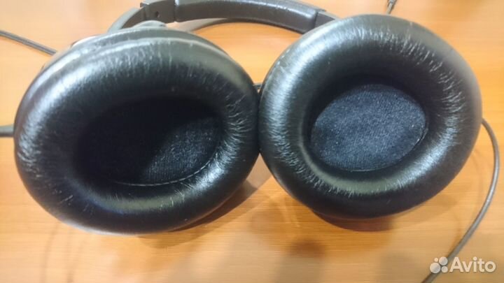 Creative Aurvana Live