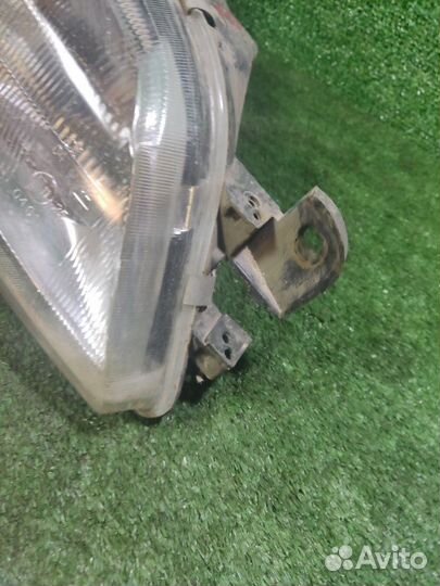 Фара правая Opel Vectra B