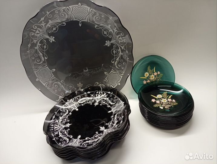 Тарелки десертные винтаж цветное стекло СССР