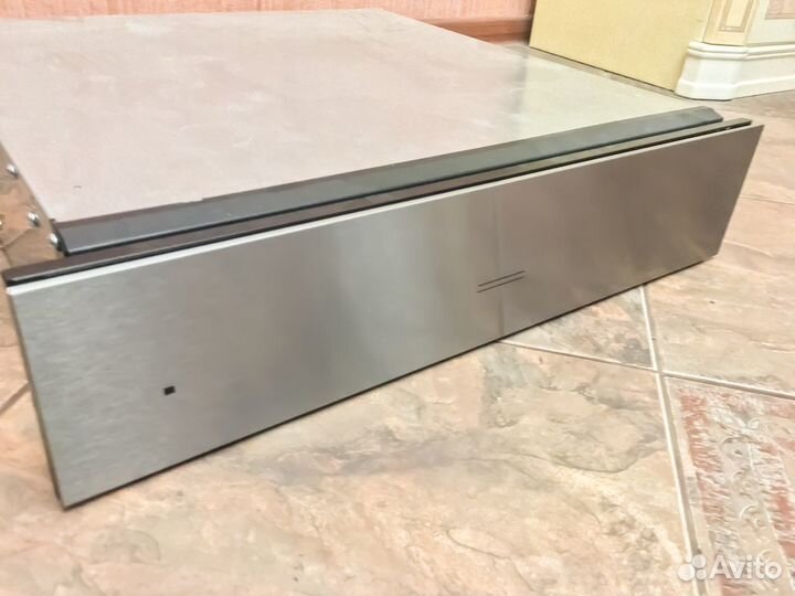 Новый подогреватель для посуды Electrolux