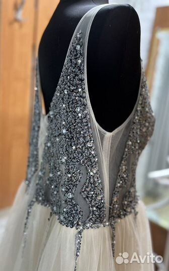 Вечернее платье