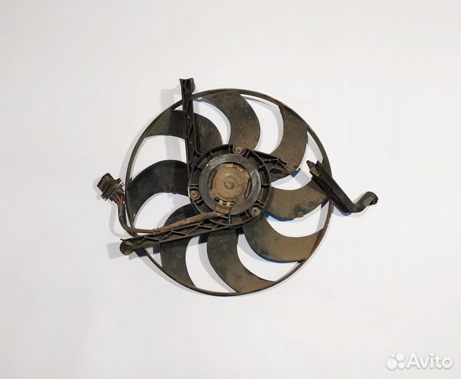 Вентилятор охлаждения двс Skoda Fabia 2