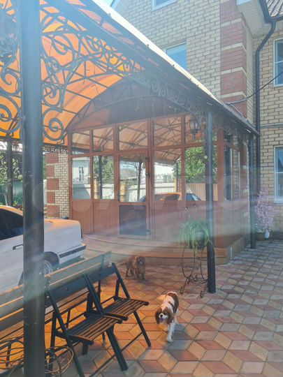 Дом 176 м² на участке 7 сот.