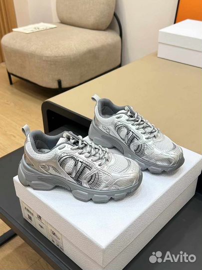 Кроссовки Dior