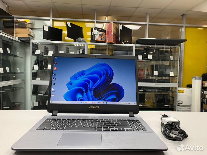 Ноутбук asus Intel 4 ядра/ SSD 256Gb/ FHD