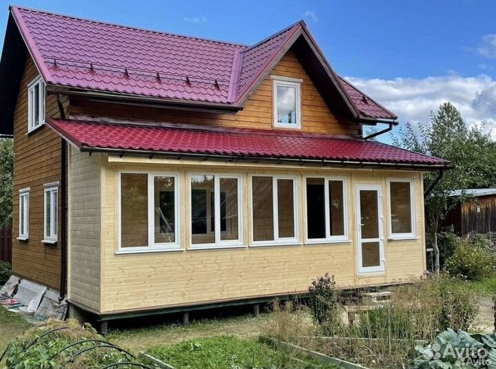 Бригада строителей