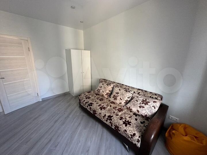 2-к. квартира, 40 м², 13/17 эт.