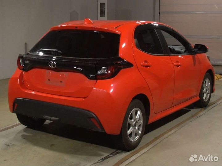 В разборе toyota yaris 2021 год