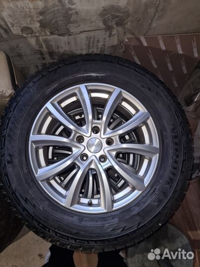 Зимние колеса 235 65 R17