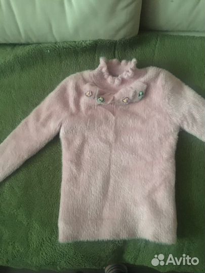 Свитер новый очень теплый, д/девочки