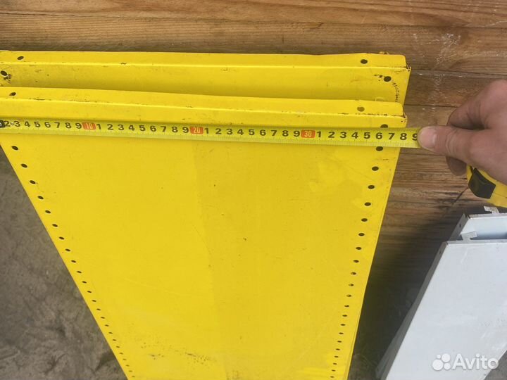 Металлические полки и кронштейны для полок