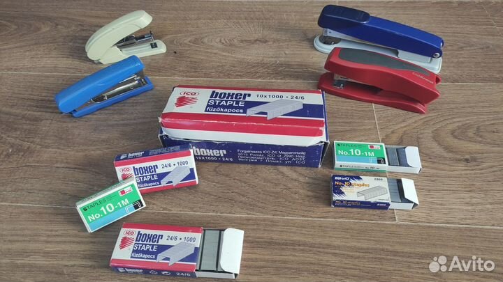 Канцтовары: степлеры, скобы, маркеры